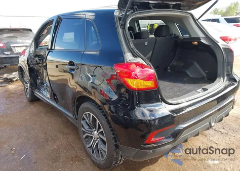 2019 Mitsubishi Outlander Sport 2.0 Es z USA, uszkodzony, nr VIN JA4AP3AU2KU030612